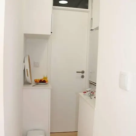 Arco Da Graca Downtown *